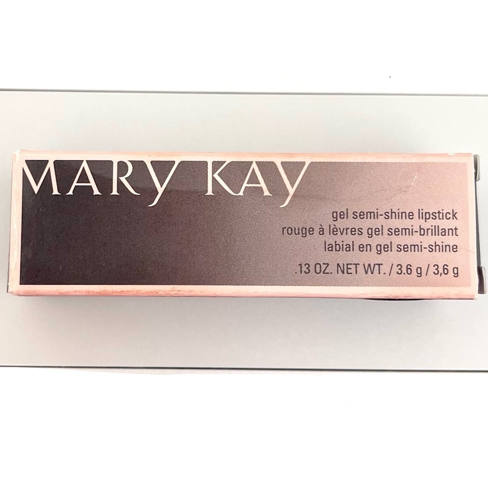 Mary Kay Semi-Shine Gel Lipstick💄in Naturally Buff! - Picture 3 of 3
